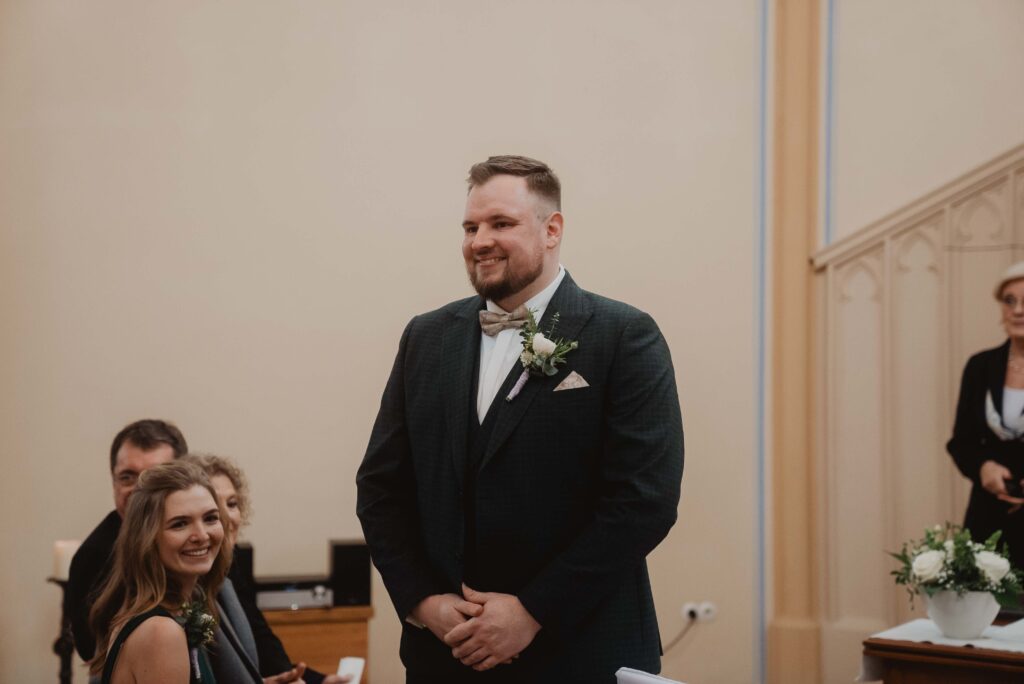Heiraten in der Alten Neuendorfer Kirche in Potsdam 17