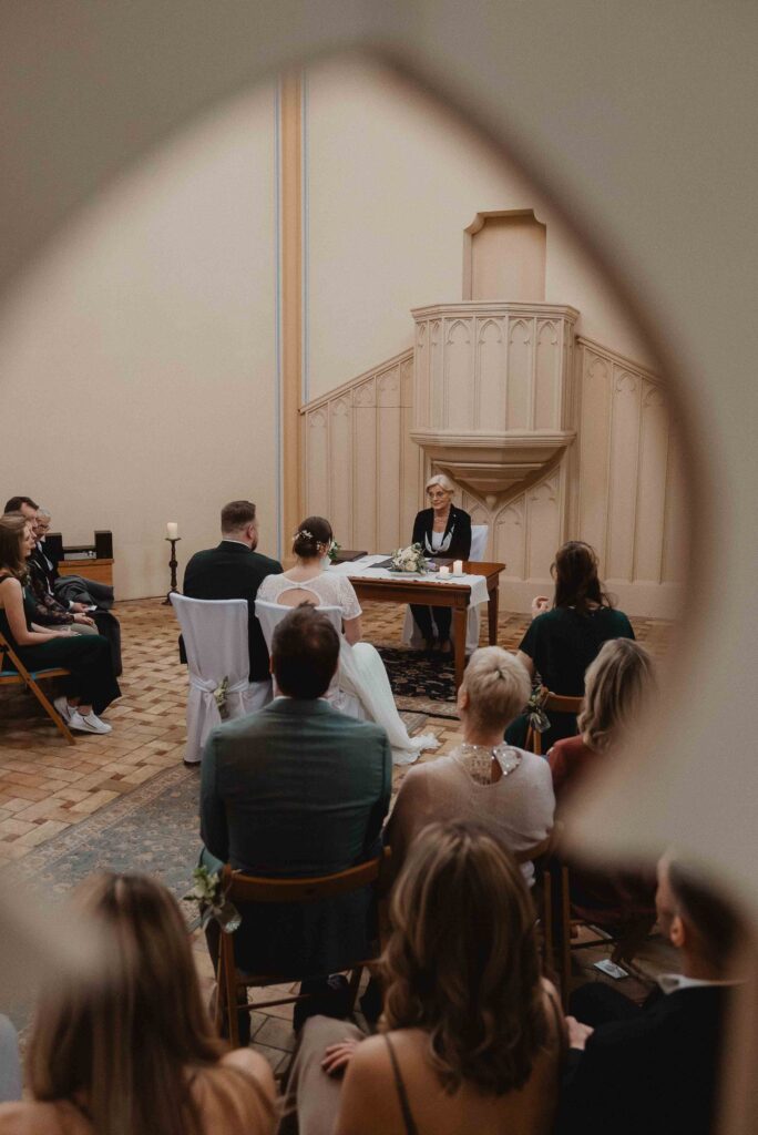 Heiraten in der Alten Neuendorfer Kirche in Potsdam 22