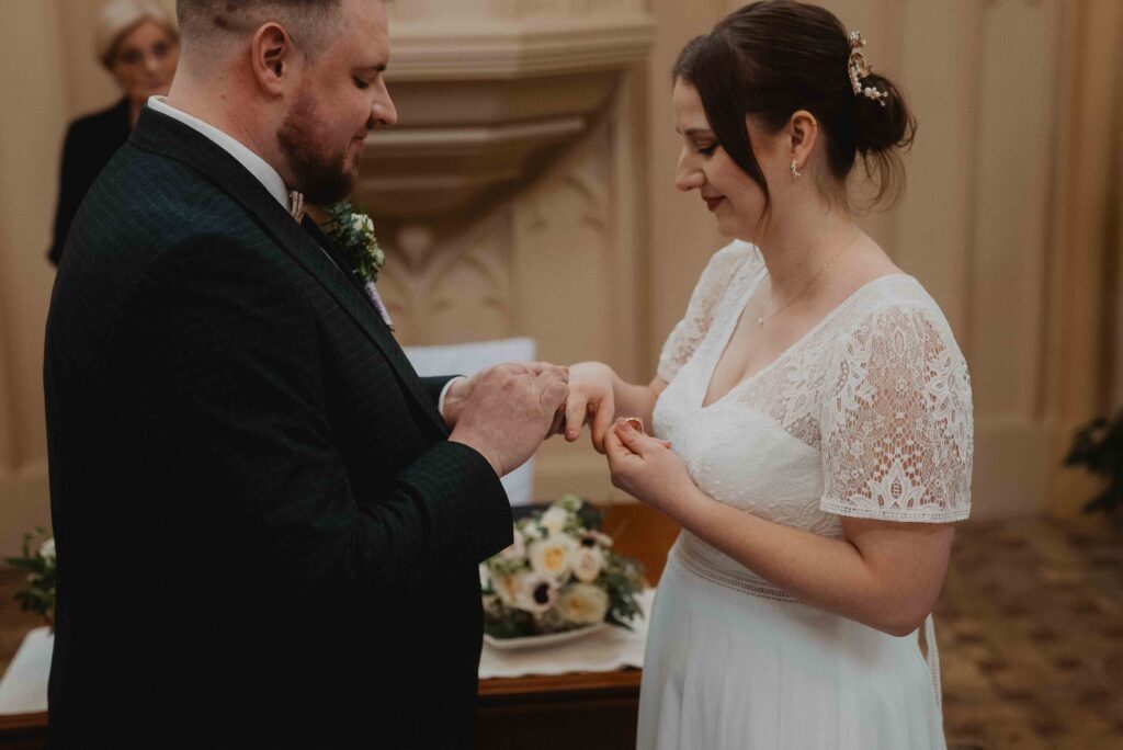 Heiraten in der Alten Neuendorfer Kirche in Potsdam 39