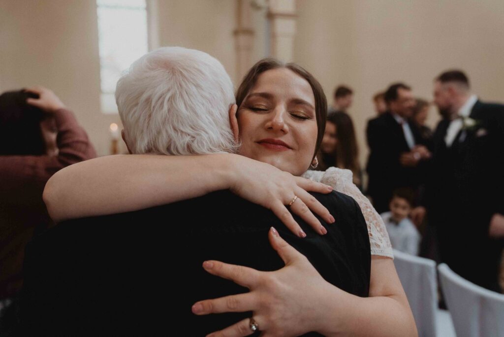 Heiraten in der Alten Neuendorfer Kirche in Potsdam 66