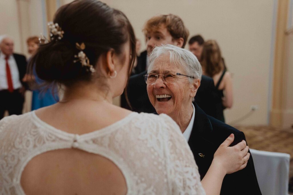 Heiraten in der Alten Neuendorfer Kirche in Potsdam 69