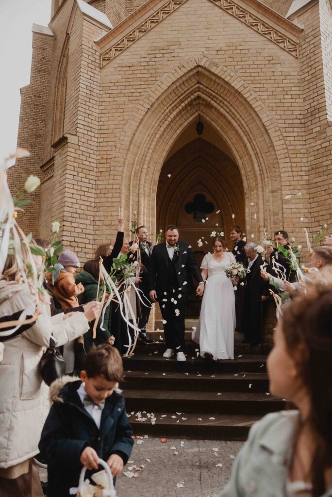Heiraten in der Alten Neuendorfer Kirche in Potsdam 74