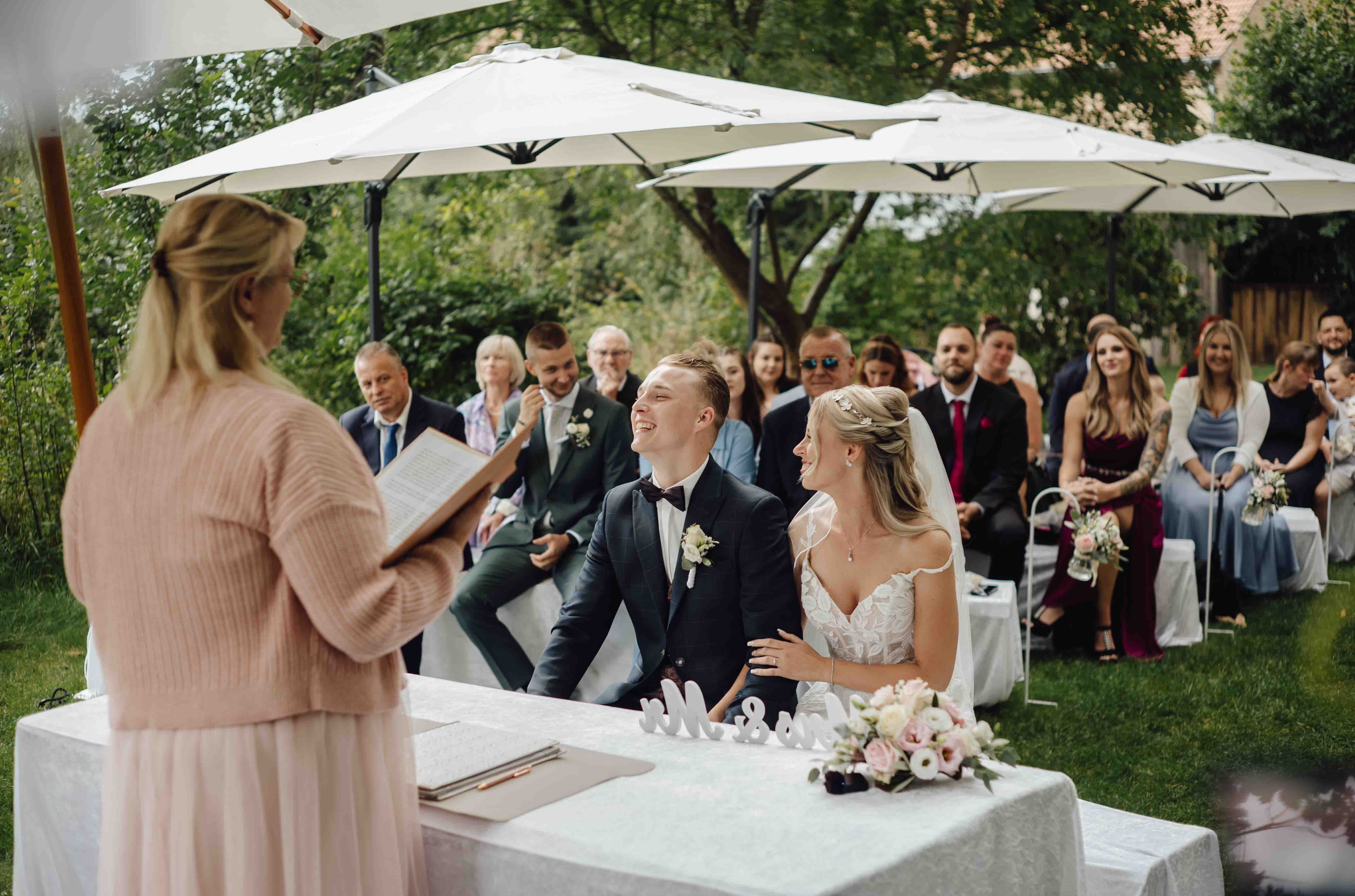 Plan B für die Hochzeit Heiraten trotz Regen 214 Plan B für die Hochzeit Heiraten trotz Regen 214
