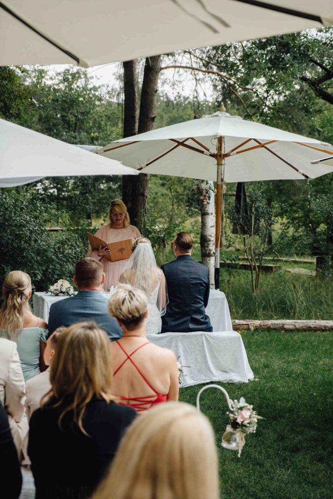 Plan B für die Hochzeit Heiraten trotz Regen 230