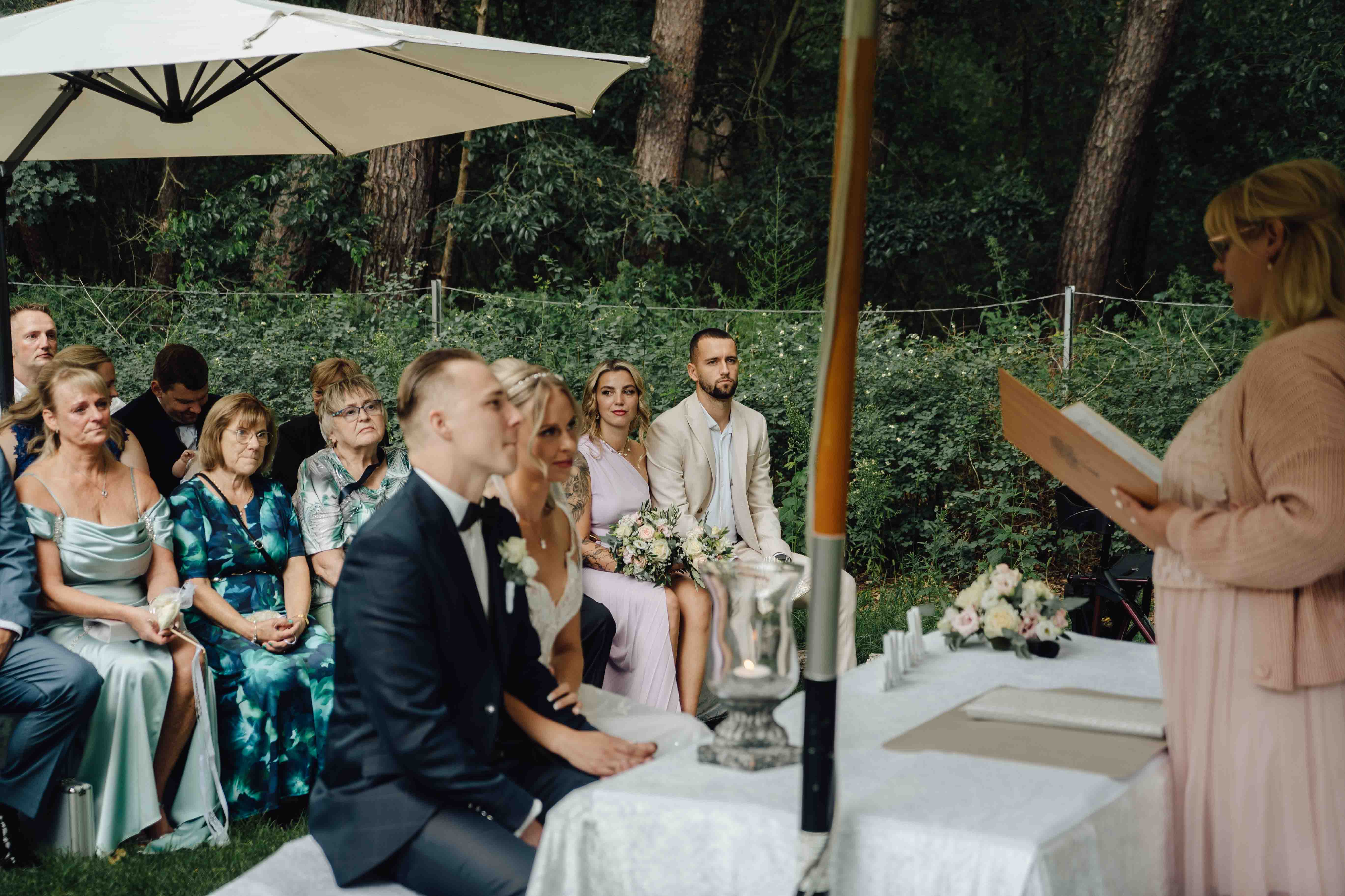 Plan B für die Hochzeit Heiraten trotz Regen 239 Plan B für die Hochzeit Heiraten trotz Regen 239