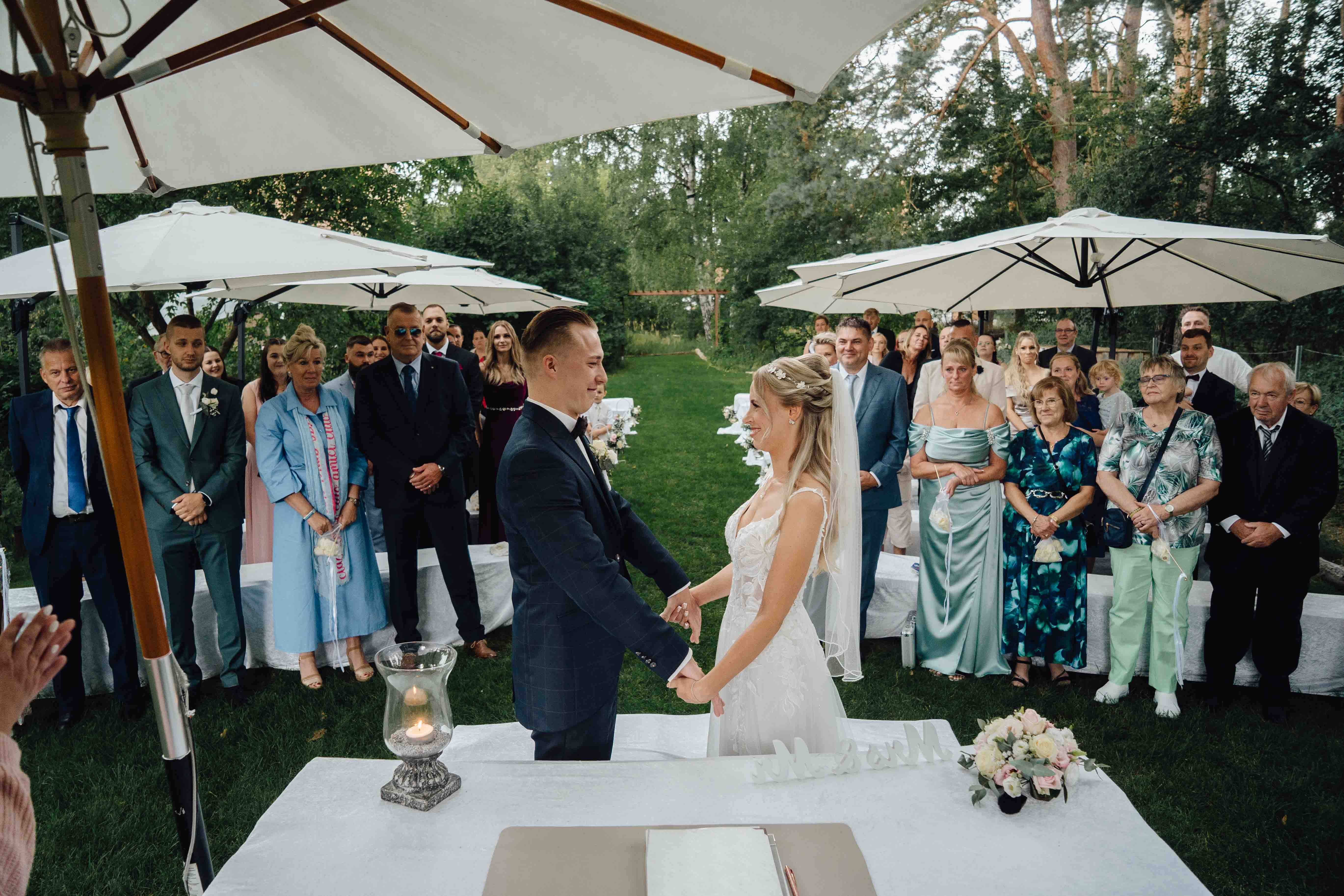 Plan B für die Hochzeit Heiraten trotz Regen 272 Plan B für die Hochzeit Heiraten trotz Regen 272