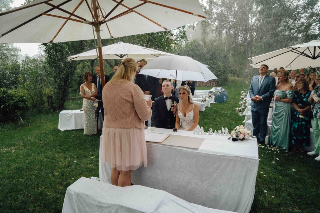 Plan B für die Hochzeit Heiraten trotz Regen 289