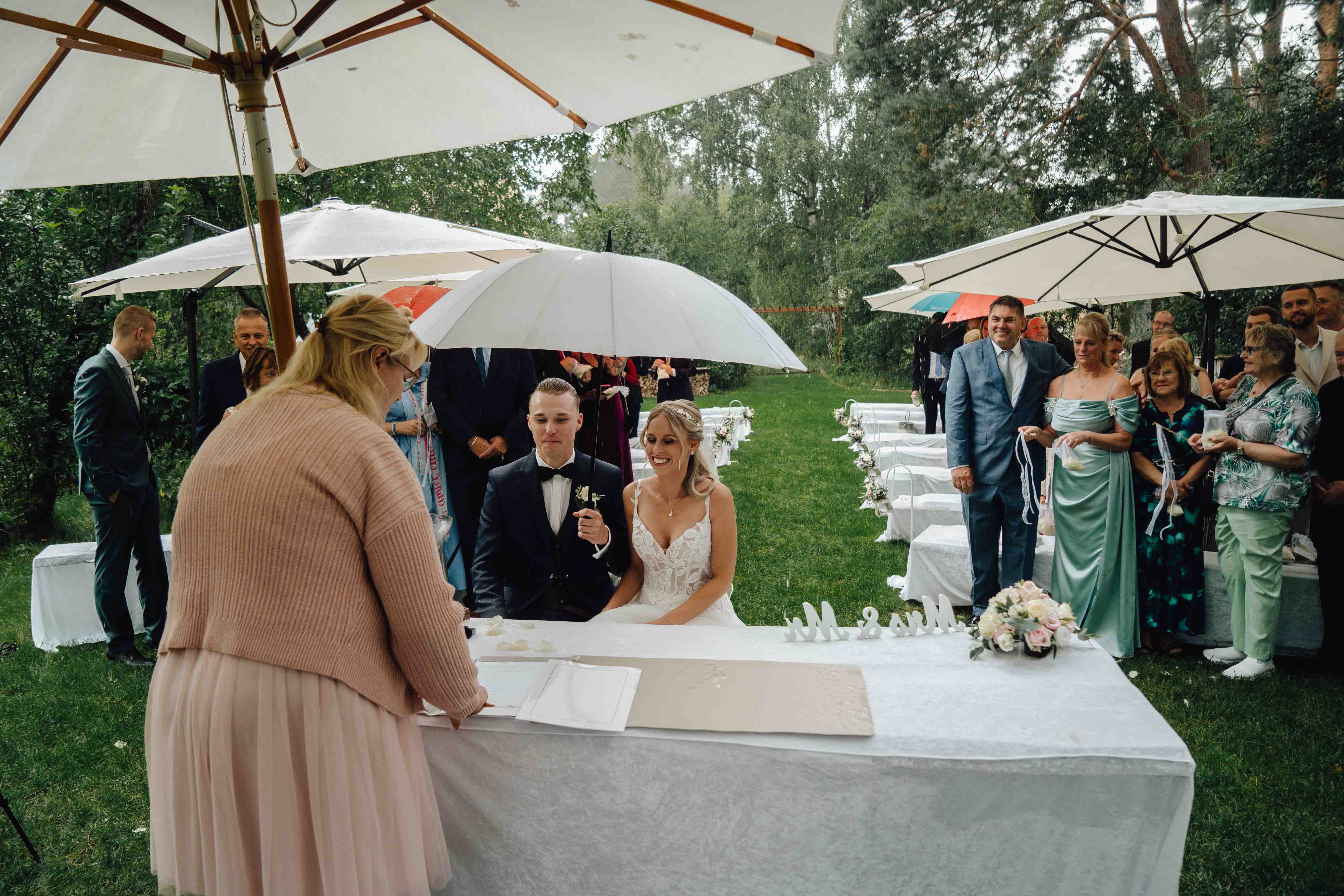 Plan B für die Hochzeit Heiraten trotz Regen 310 Plan B für die Hochzeit Heiraten trotz Regen 310