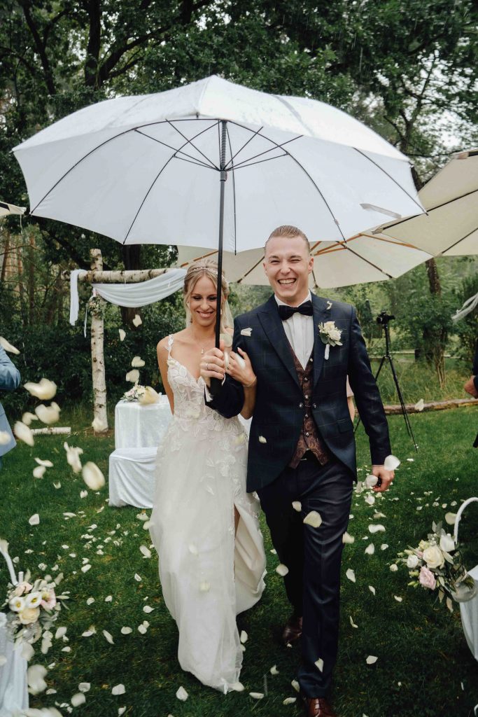 Plan B für die Hochzeit Heiraten trotz Regen 312