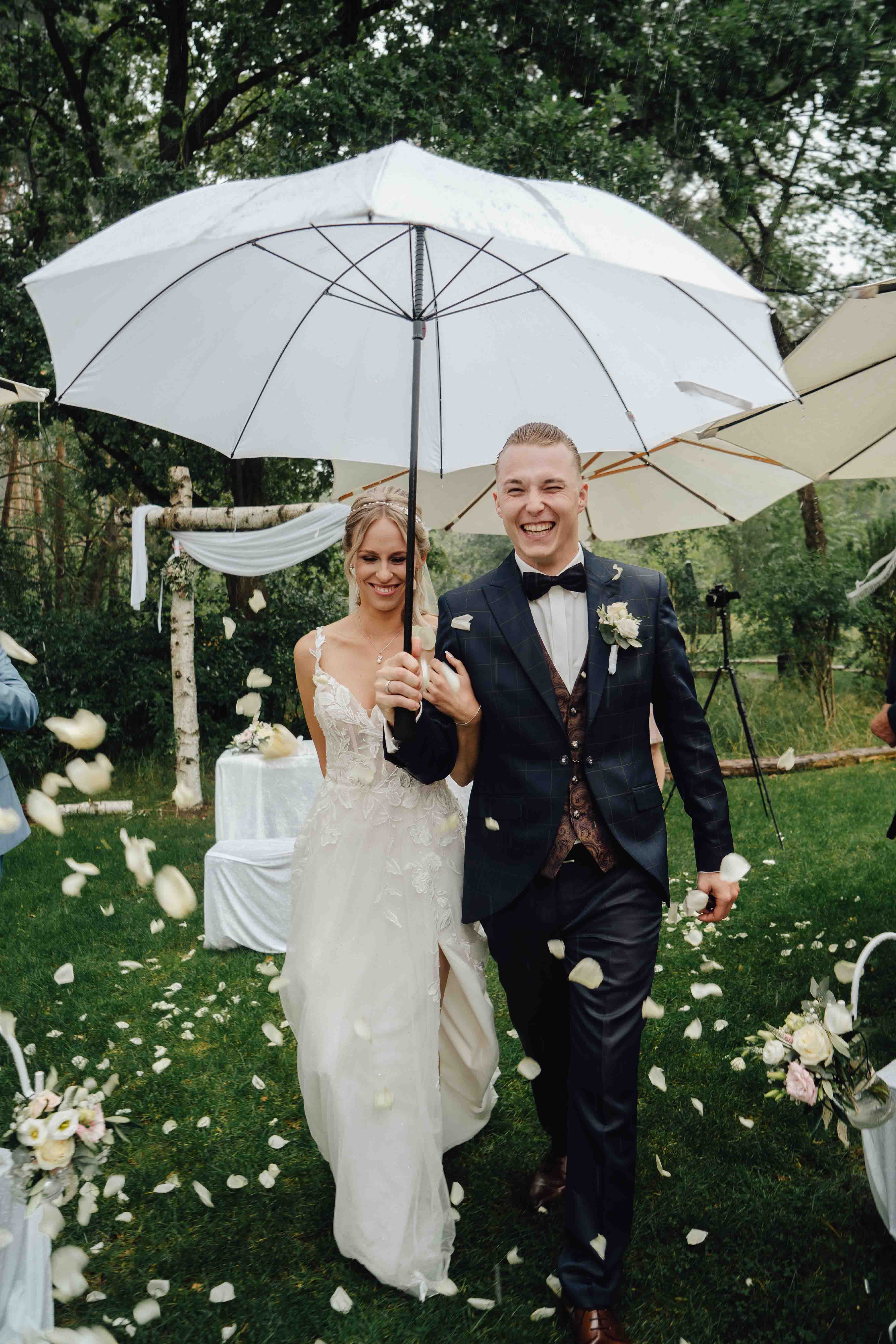 Plan B für die Hochzeit Heiraten trotz Regen 312 Plan B für die Hochzeit Heiraten trotz Regen 312
