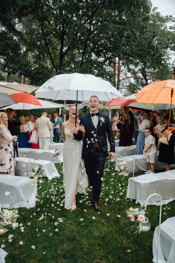 Plan B für die Hochzeit Heiraten trotz Regen 313