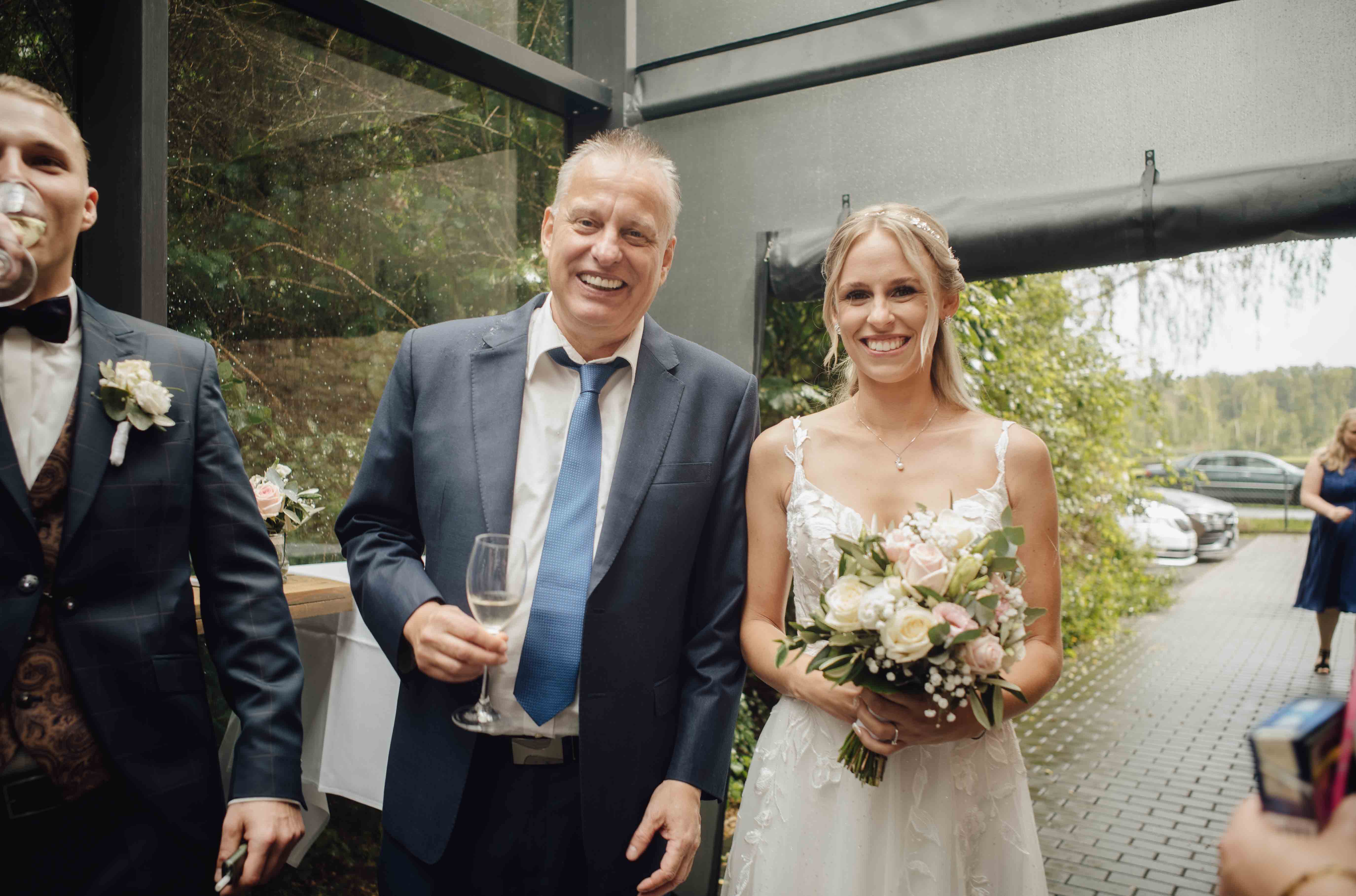 Plan B für die Hochzeit Heiraten trotz Regen 344 Plan B für die Hochzeit Heiraten trotz Regen 344