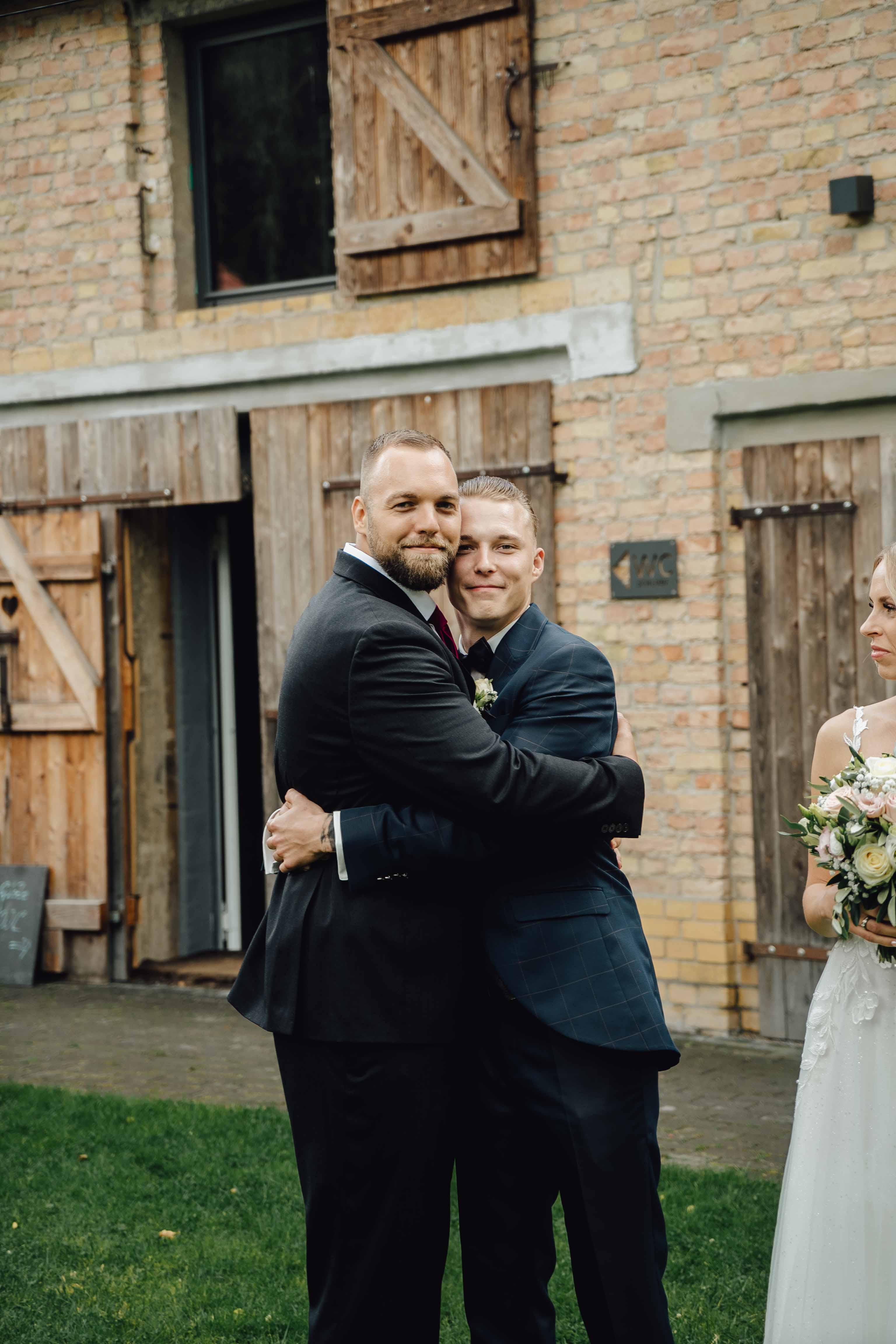 Plan B für die Hochzeit Heiraten trotz Regen 521 Plan B für die Hochzeit Heiraten trotz Regen 521