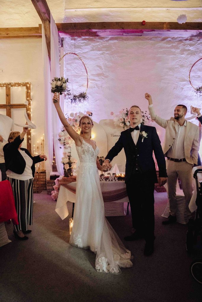 Plan B für die Hochzeit Heiraten trotz Regen 562