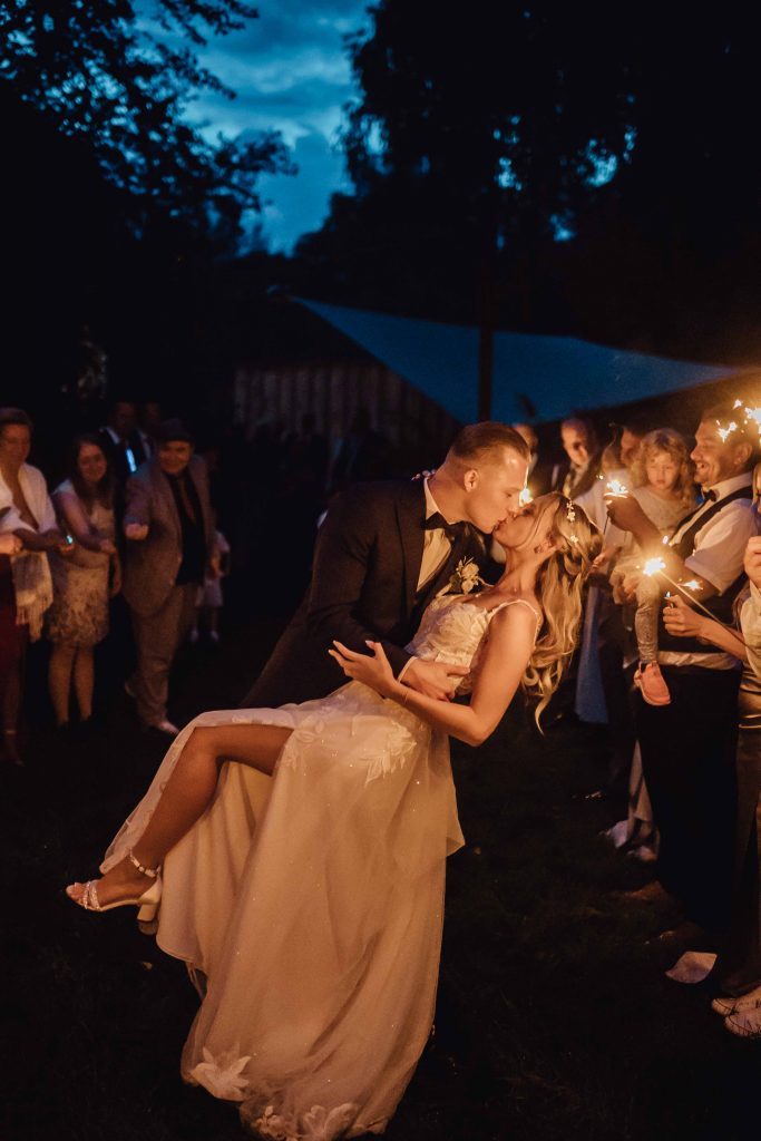 Plan B für die Hochzeit Heiraten trotz Regen 688
